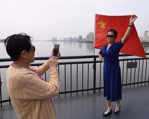 Han Quoc niu keo khach Trung gian doi vi cang thang ten lua hinh anh