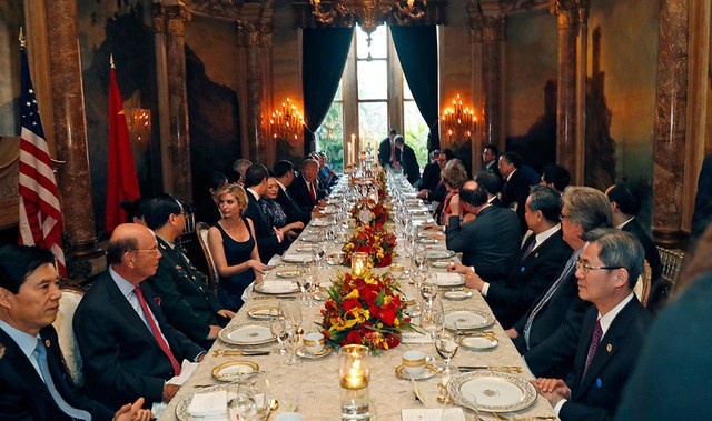 Donald Trump gặp Tập Cận Bình ảnh 5 Donald Trump gap Tap Can Binh anh 5