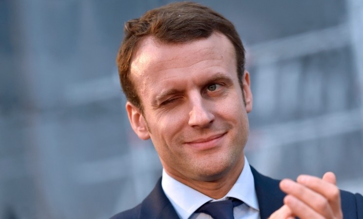 Vi sao Emmanuel Macron quyen ru duoc cu tri Phap? hinh anh