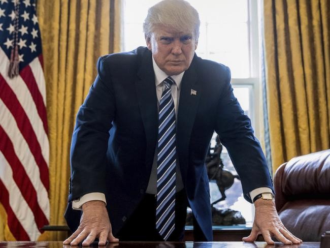 Ong Trump muon chinh phu dong cua de dep ‘lon xon’ o Quoc hoi hinh anh