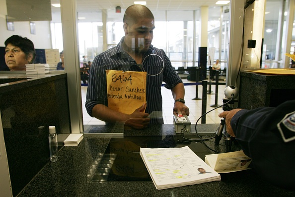 Thủ tướng Nguyễn Xuân Phúc hội đàm Thủ tướng Donald Trump ảnh 1 Thu tuong Nguyen Xuan Phuc hoi dam Thu tuong Donald Trump anh 1