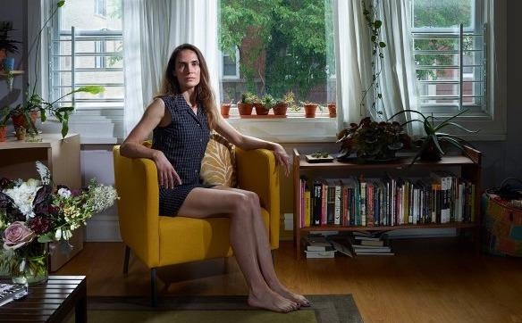 Nhuc nhoi nan tra thu bang anh khieu dam thoi mang xa hoi hinh anh