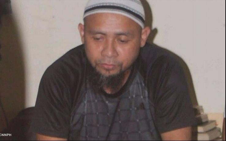 Thu linh phien quan Philippines van tron o nha tho tai Marawi hinh anh