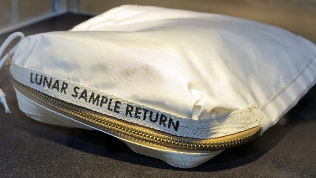 tui bui Mat Trang cua Neil Amstrong anh 2