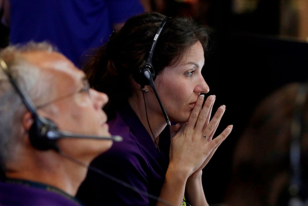 Tu Trai Dat den Sao Tho: Gioi khoa hoc tien biet ‘nang tho’ Cassini hinh anh