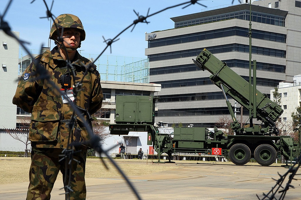 Nguoi Nhat sot sang tim noi tru an truoc moi de doa Trieu Tien hinh anh