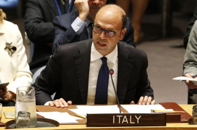 Italy truc xuat dai su Trieu Tien sau vu thu hat nhan hinh anh