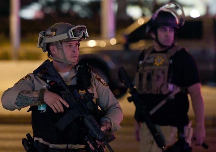 Xa sung tu tang cao: Cach giet nguoi cua cac sat thu mau lanh hinh anh