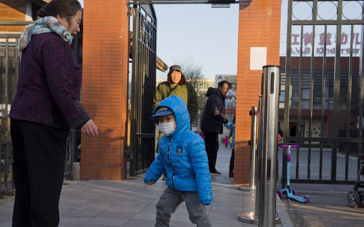 Trung Quoc phat trien tri tue nhan tao de theo doi cac nha tre hinh anh