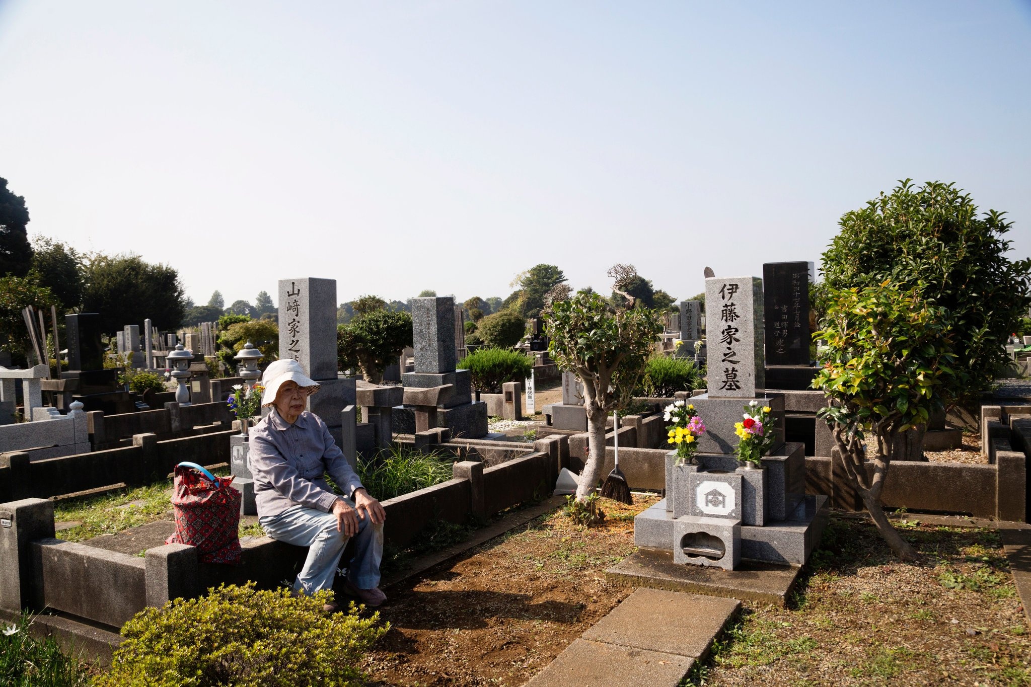 nguoi gia Nhat Ban anh 7