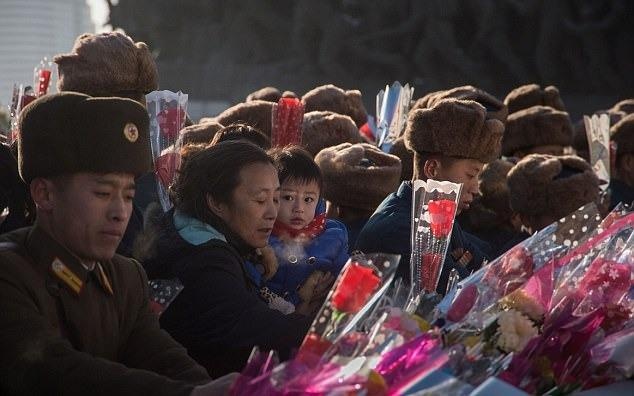 Trieu Tien ky niem 6 nam ngay mat co lanh tu Kim Jong Il hinh anh