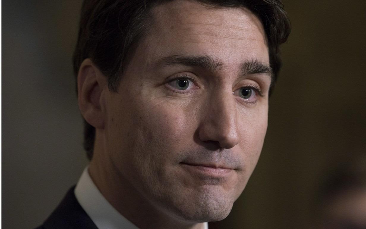 Thu tuong Trudeau xin loi vi di nghi xa hoa tren dao cua ty phu hinh anh