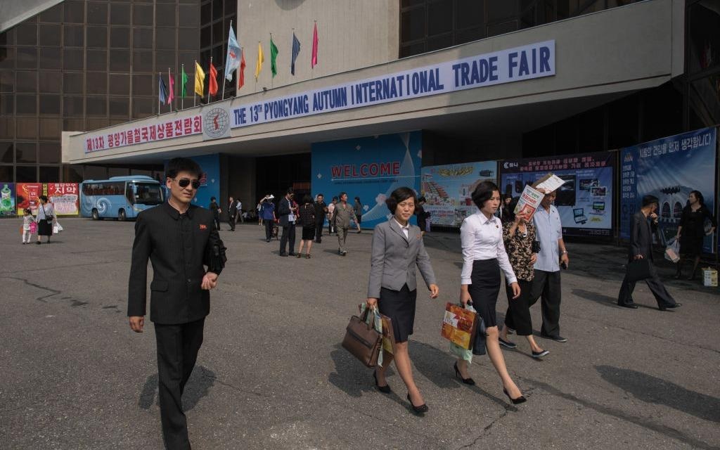 Trieu Tien kinh doanh ra sao trong 1 thap ky bi trung phat? hinh anh