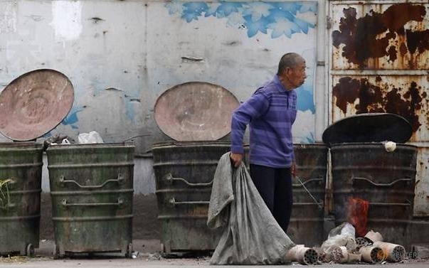 TQ truy to 450 nguoi lam dung 112 trieu USD quy giam ngheo hinh anh