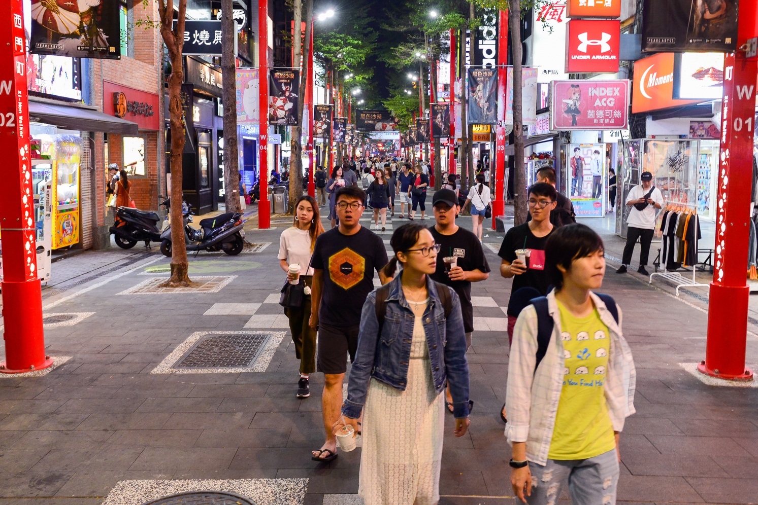 Dai Loan lap doi dac nhiem tim 152 du khach Viet nghi bo tron hinh anh