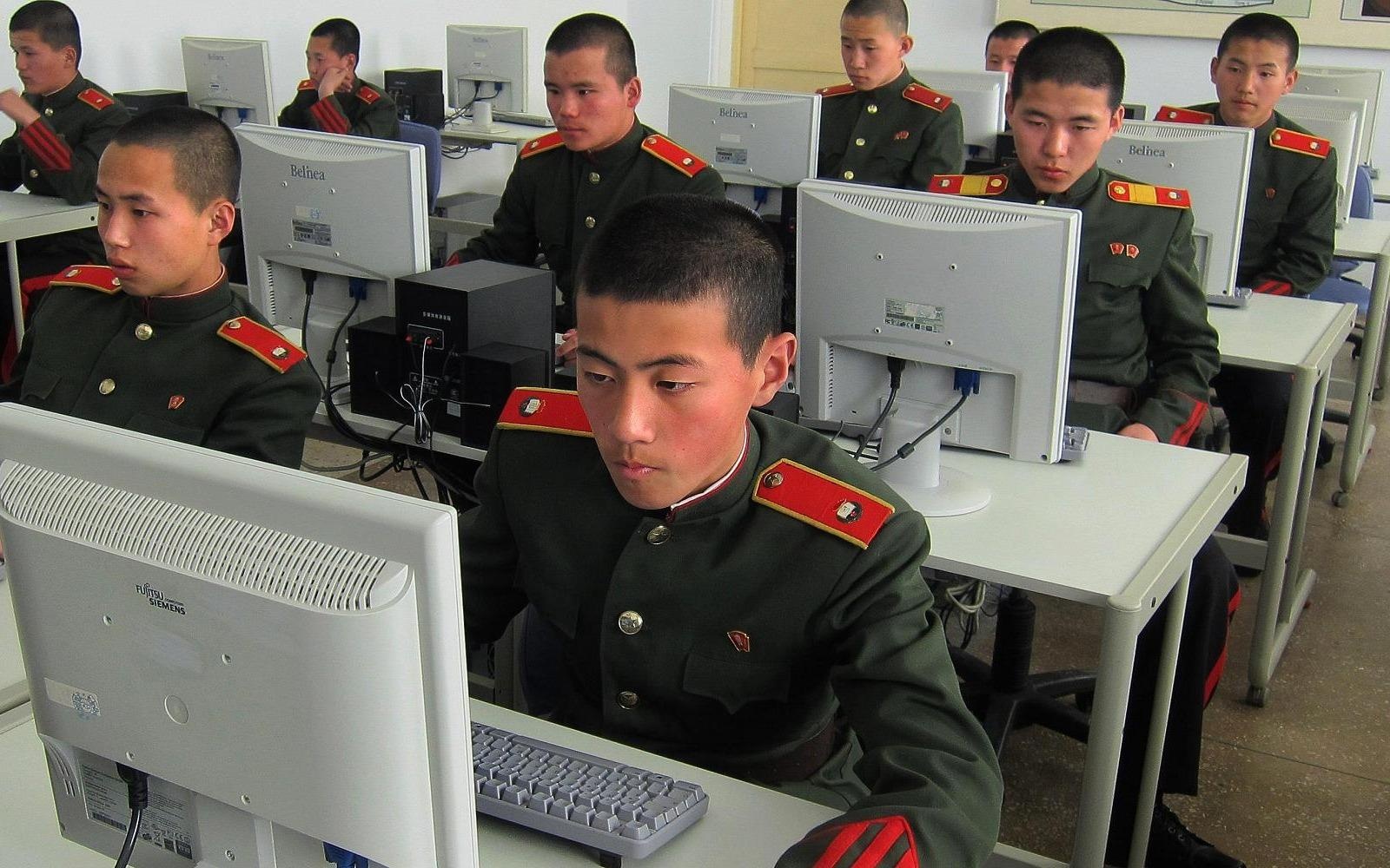 Dong tien ao an danh hap dan cac tin tac Trieu Tien hinh anh