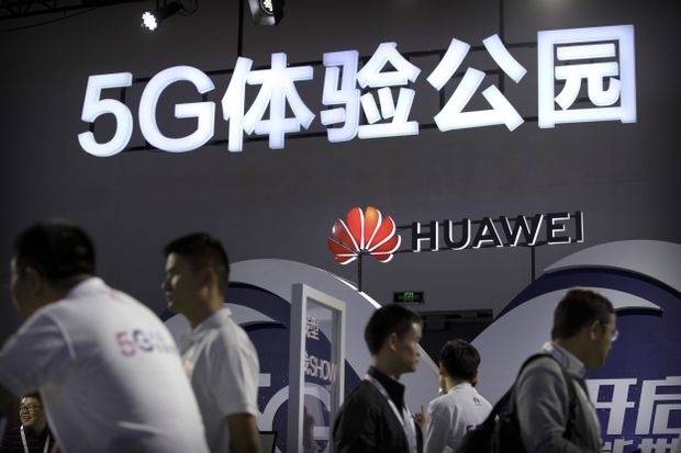 Huawei 'hoa vo don chi', sau vu CFO bi bat la hang loat lenh cam cua hinh anh