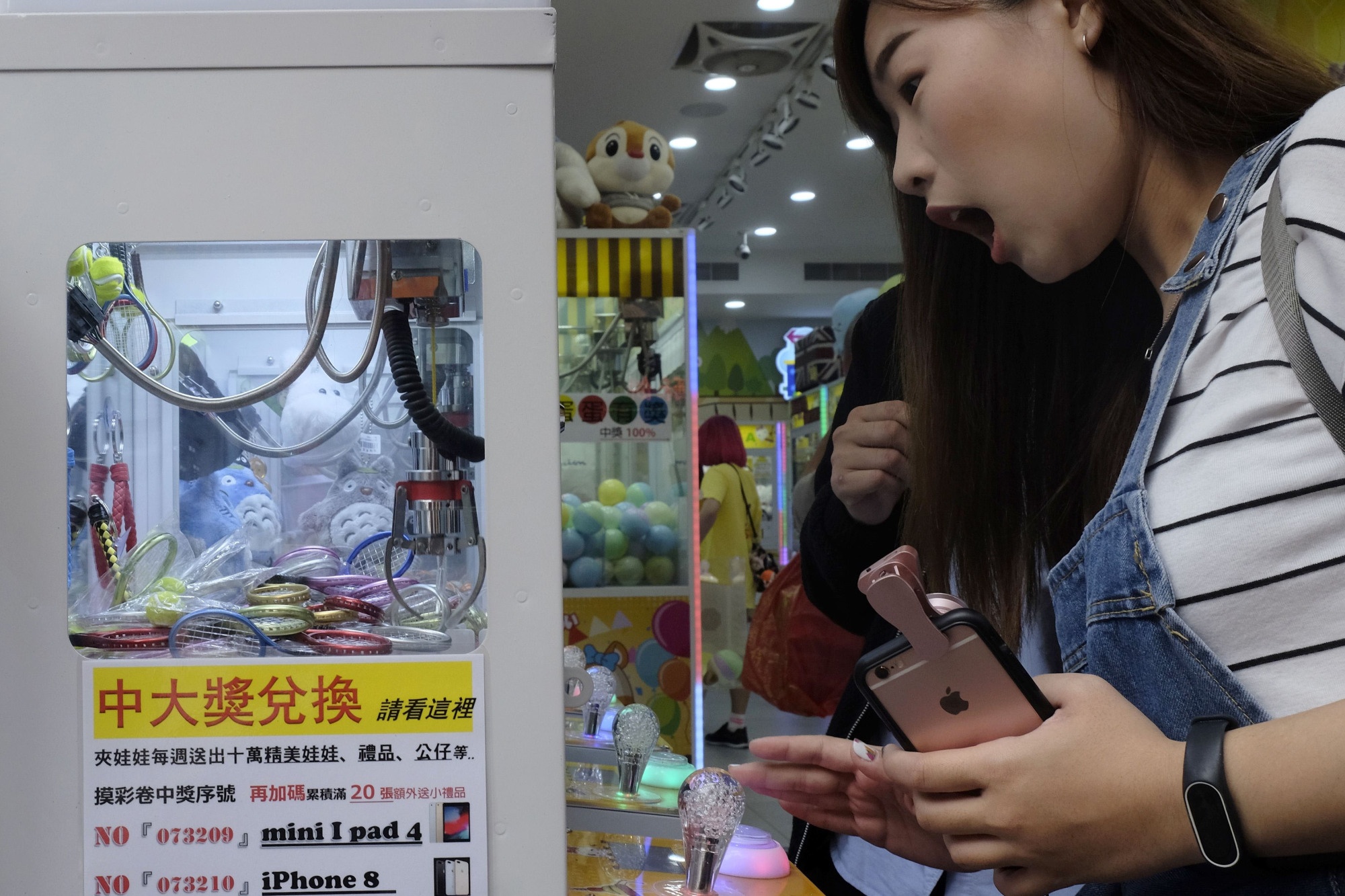 Tro gap thu bung no o Dai Loan giua luc kinh te suy thoai hinh anh