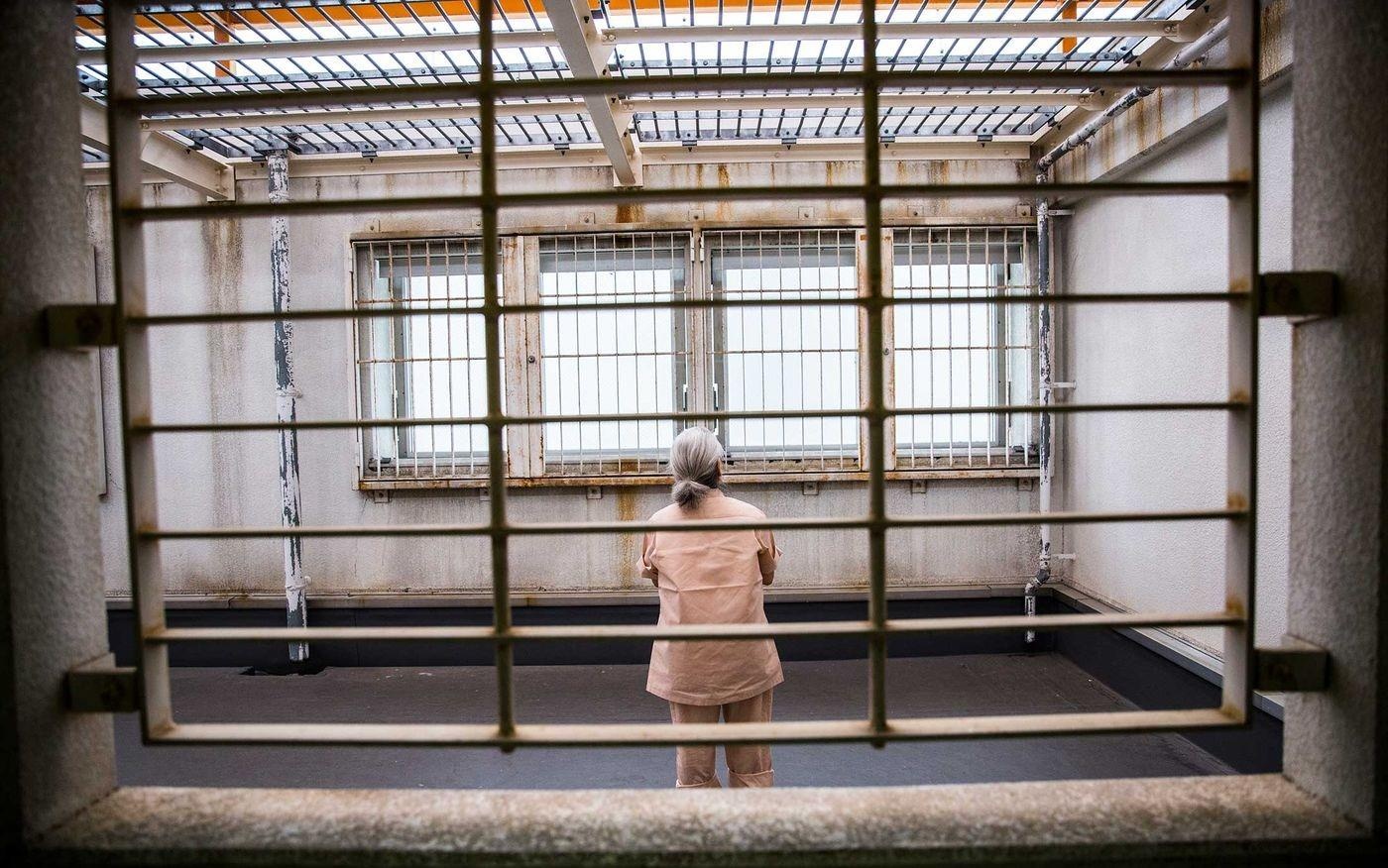 Phu nu Nhat Ban cao tuoi: Khi thien duong chinh la nha tu hinh anh