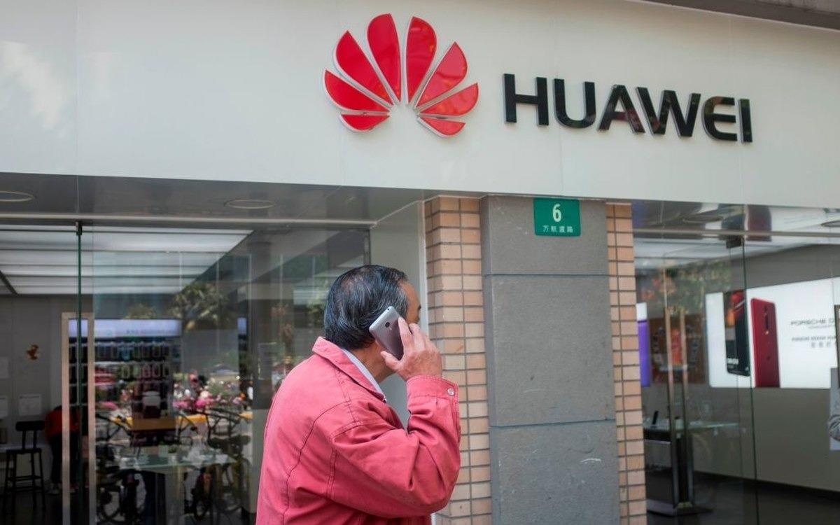 My can nhac cam cac cong ty dung thiet bi Huawei va ZTE hinh anh