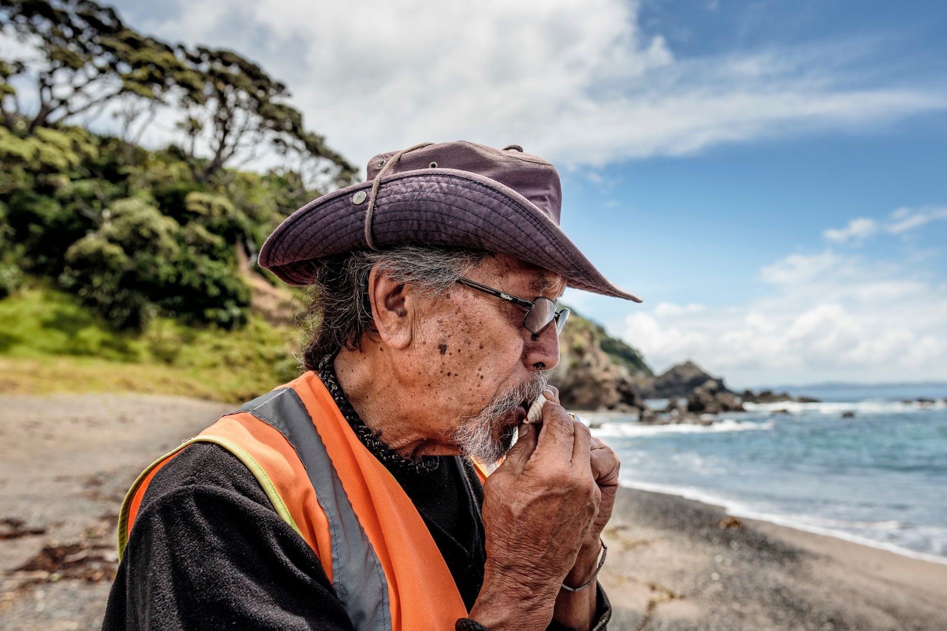 Bo toc ban dia New Zealand va noi buon mua ca voi mac can hinh anh