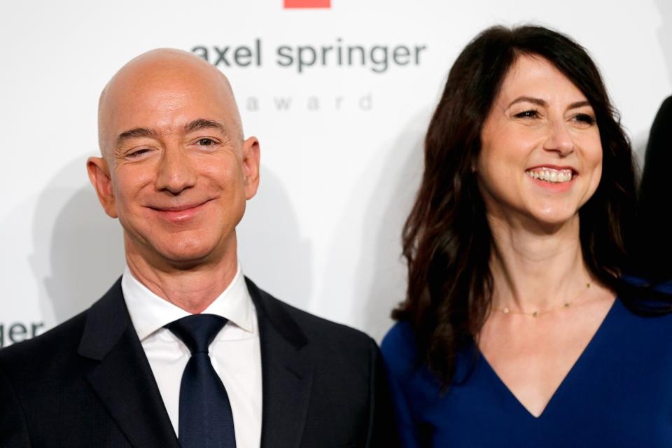 Jeff Bezos li dị vợ ảnh 1 Jeff Bezos li di vo anh 1