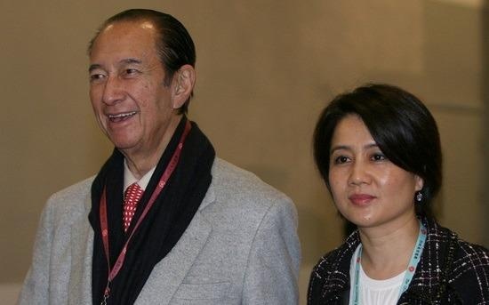 'Vua co bac' bi chau trai kien doi co tuc 255 trieu USD hinh anh