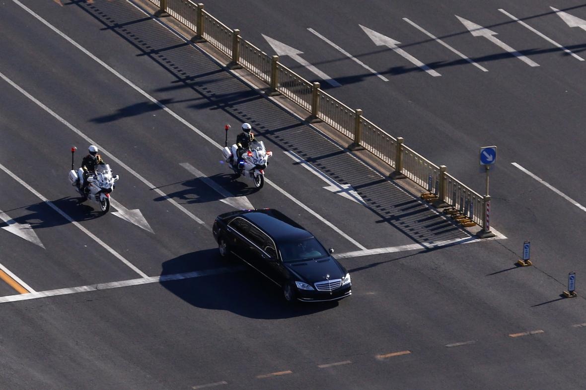 Kim Jong Un den Bac Kinh anh 1