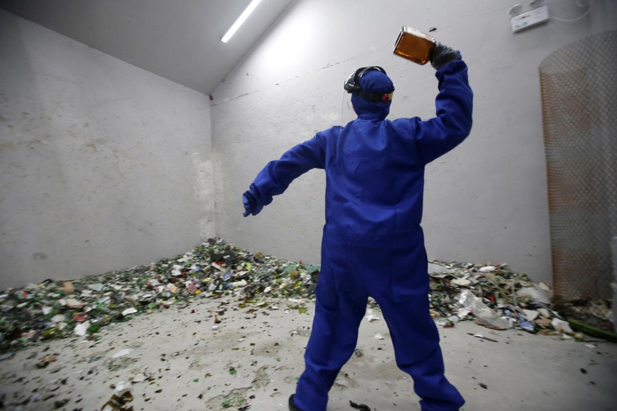 Nguoi Bac Kinh giai toa cang thang trong 'phong xa gian' hinh anh