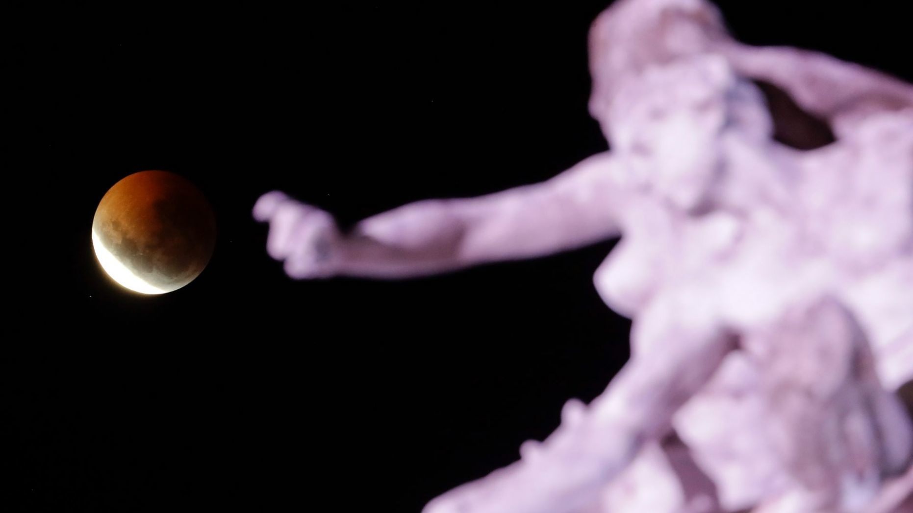 sieu trang mau 2019 anh 2