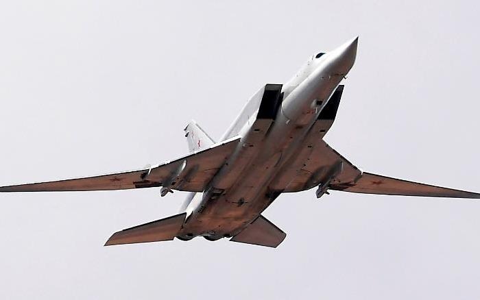 May bay nem bom sieu thanh cua Nga roi, 2 nguoi thiet mang hinh anh