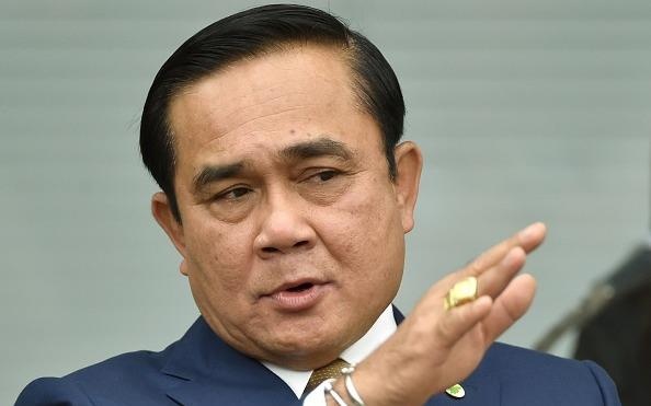 Thu tuong Thai quyet o lai du 4 bo truong tu chuc hinh anh