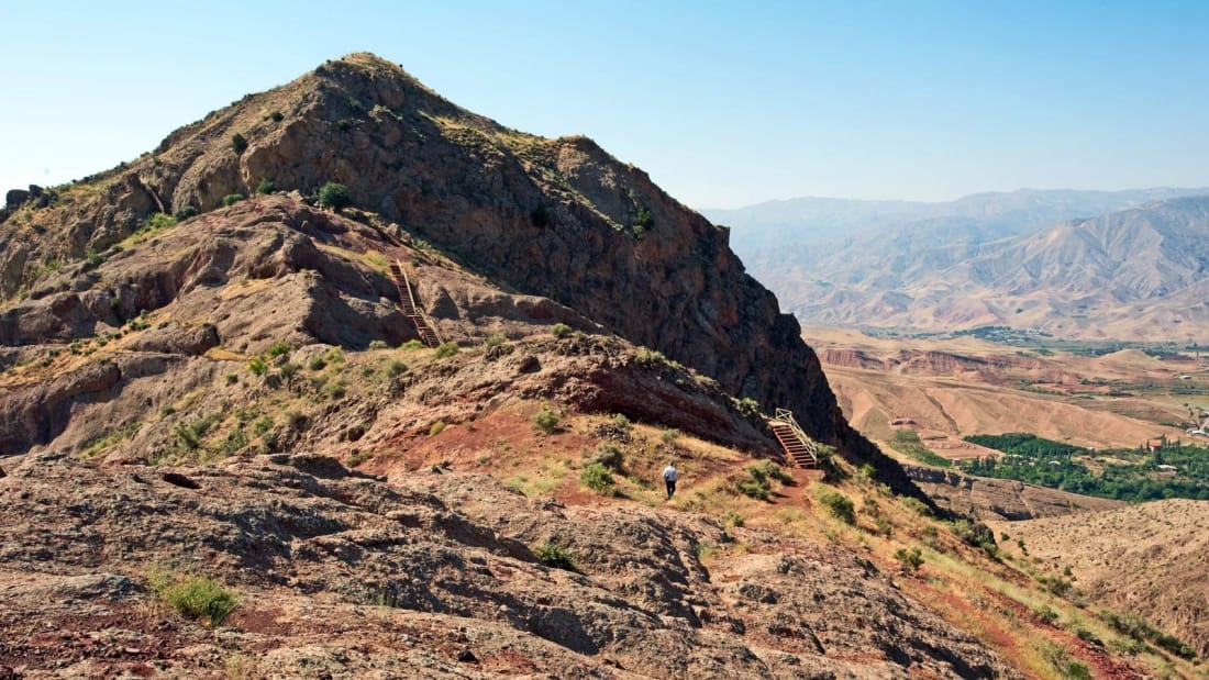 lau dai Alamut anh 9