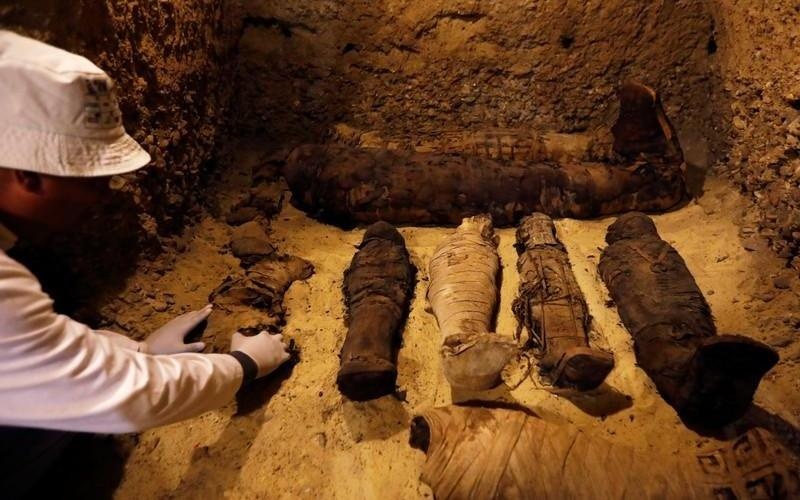 Ai Cap phat hien mo co chua 50 xac uop, bao gom ca tre em hinh anh