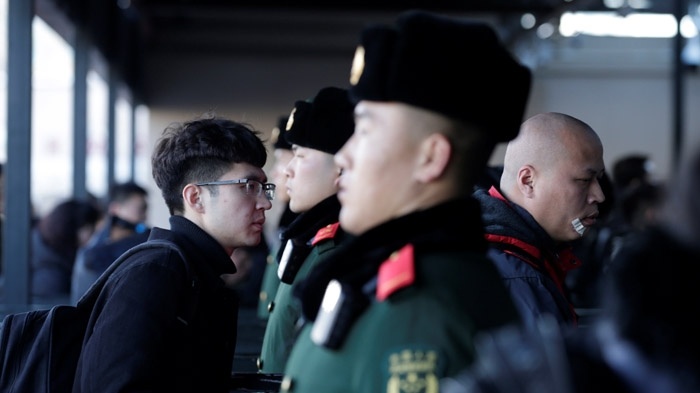 hang trieu nguoi di chuyen xuan van anh 10