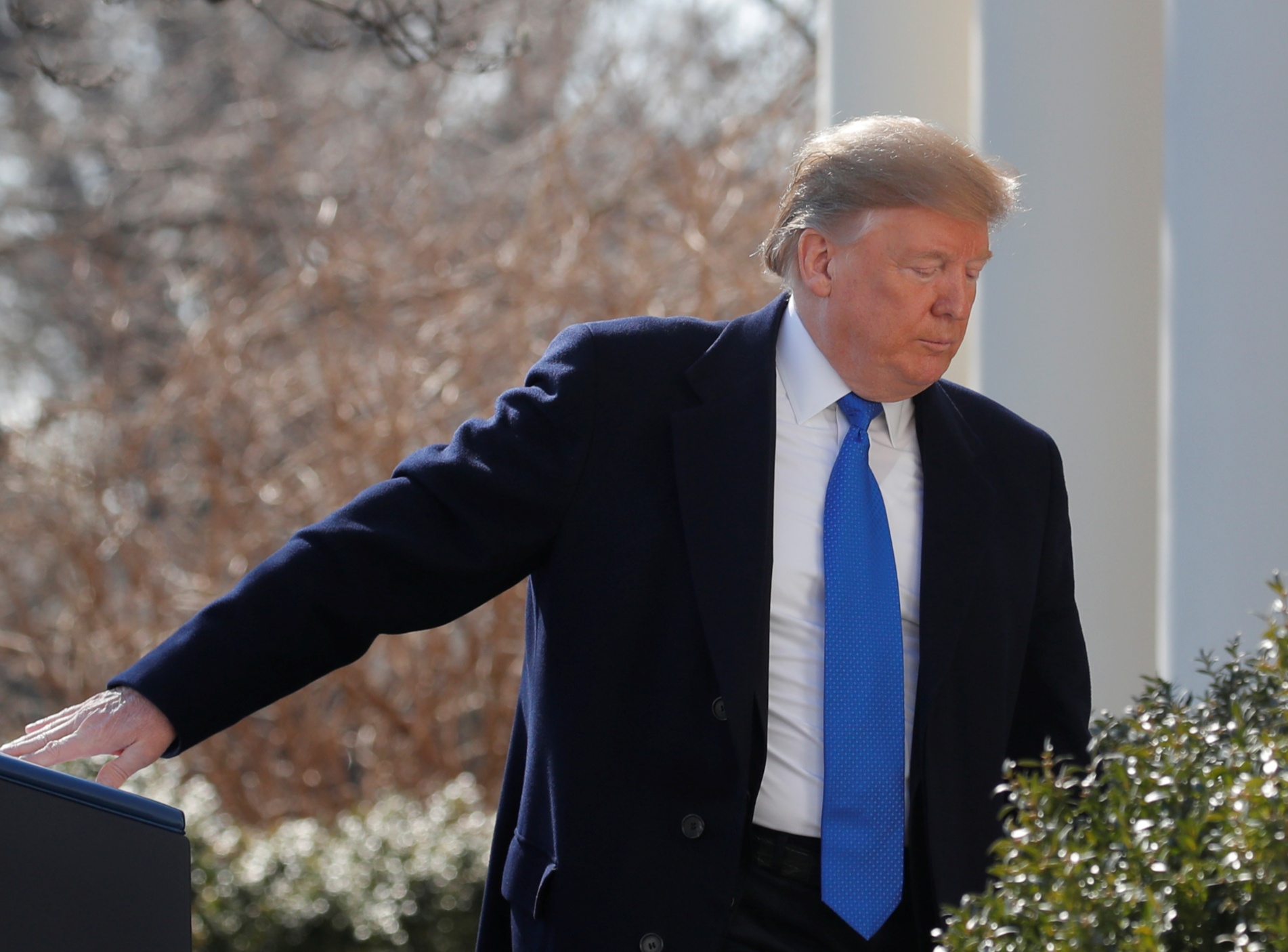 Cuoc gap Kim Jong Un - niem hy vong cua Trump giua roi ren noi bo hinh anh