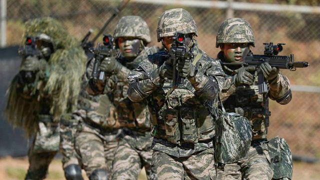 My - Han cham dut tap tran Dai bang Non, ung ho doi thoai Trieu Tien hinh anh