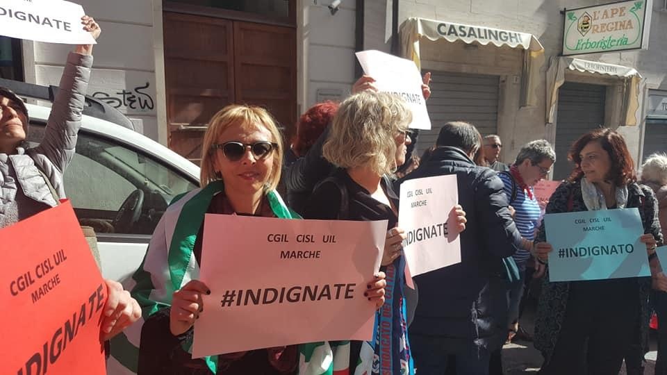 tan cong tinh duc va cuong hiep anh 1