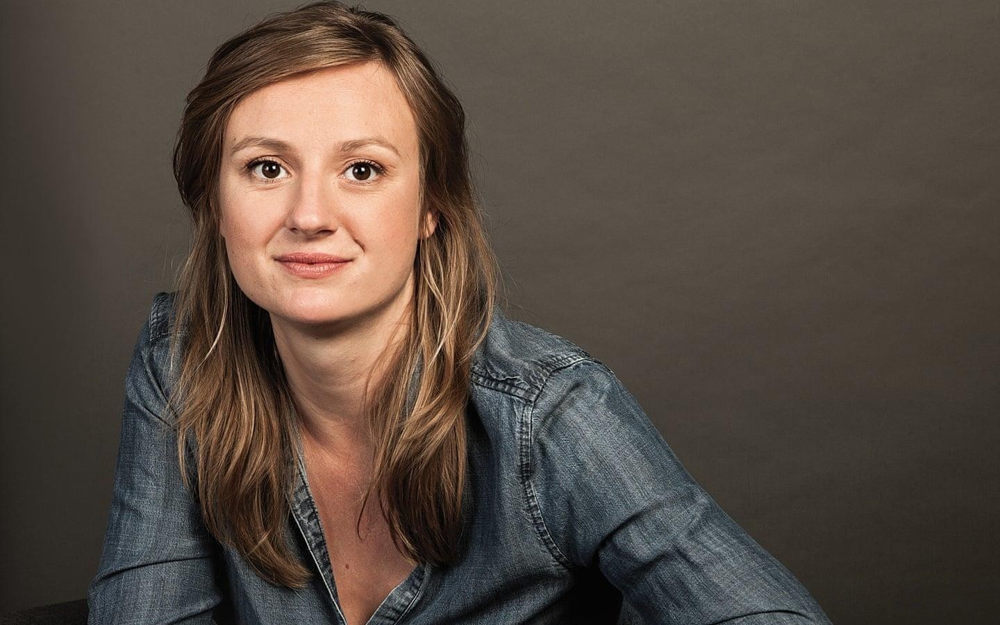 Nu nha bao Duc mang bau toi Syria va vu bat coc ky la hinh anh