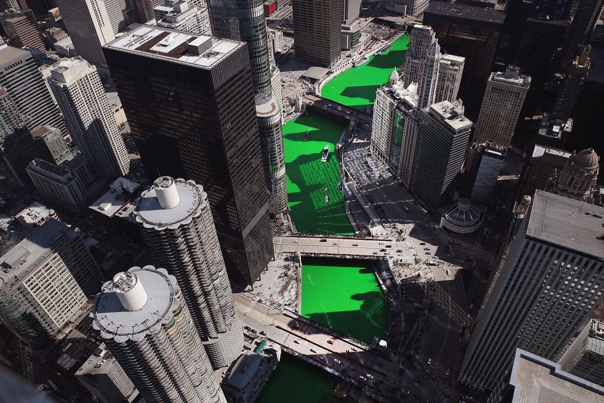 Dong song nhuom xanh o Chicago vao top anh tuan hinh anh