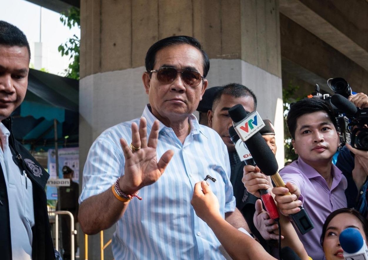 Dao chinh trien mien va loi hua bat thanh tu 1992 cua quan doi Thai hinh anh