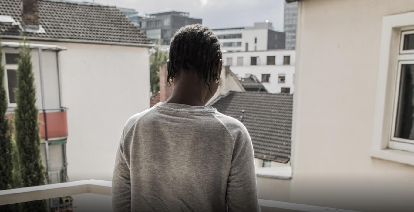 gai mai dam o Duc anh 4