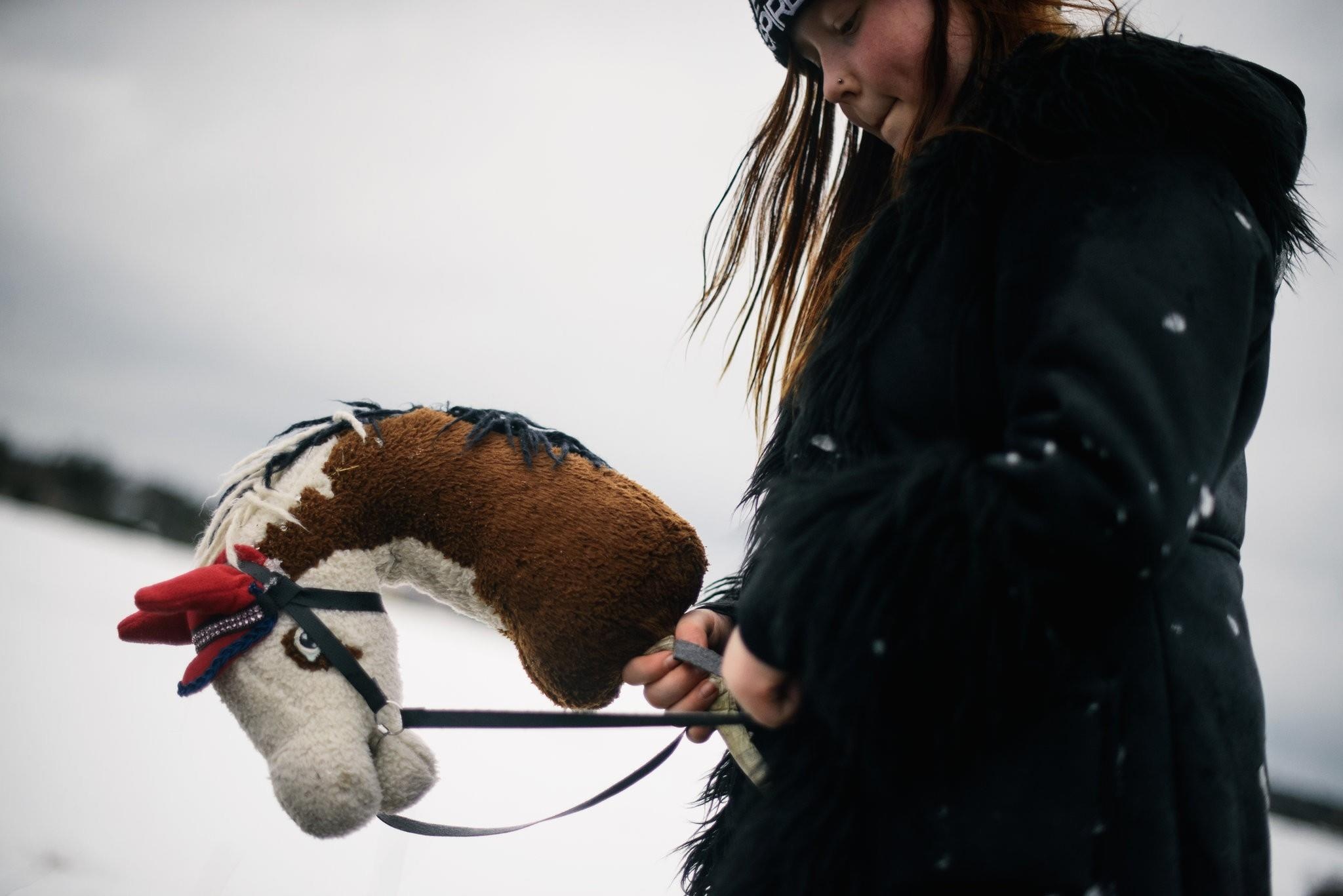 Con sot cuoi gay dau ngua cua cac be gai Phan Lan hinh anh