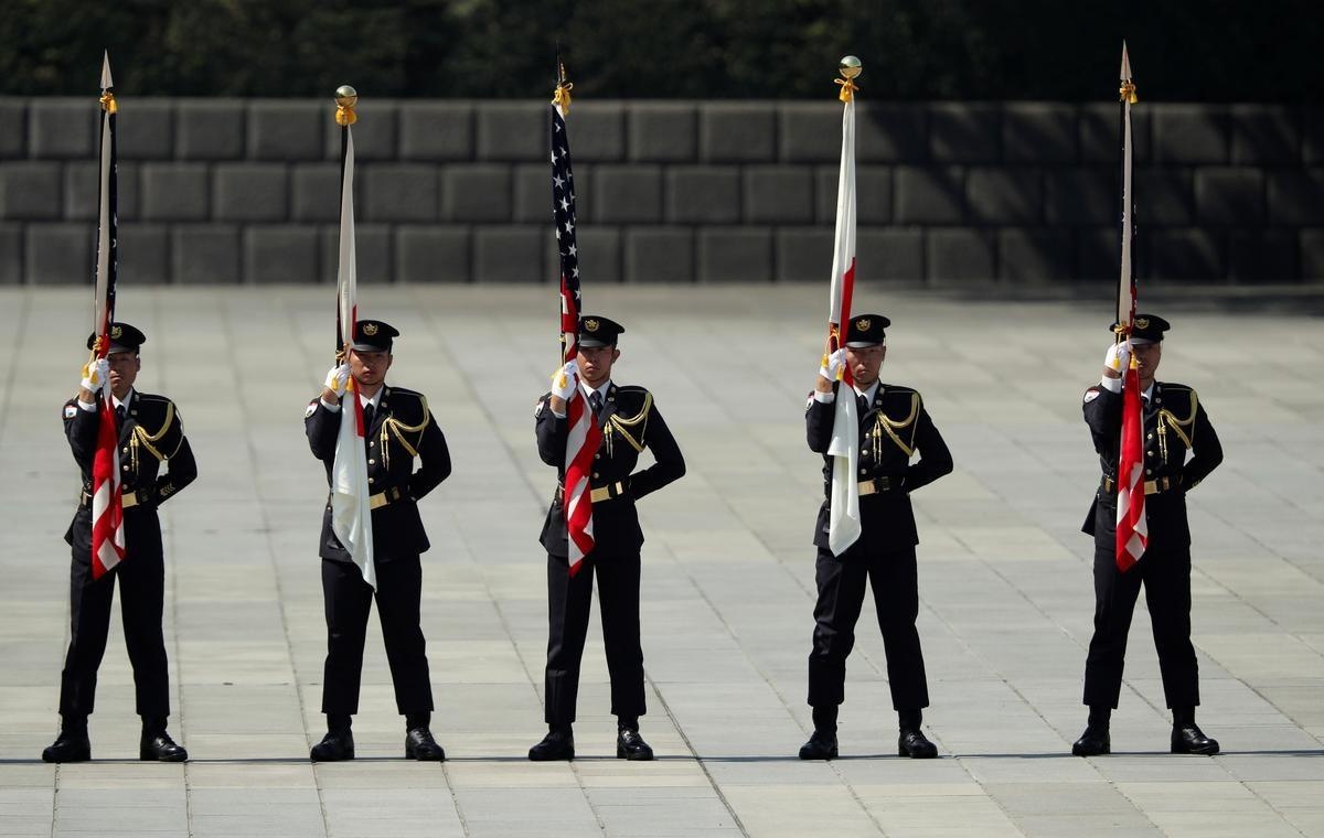 Trump hoi kien Nhat hoang anh 9