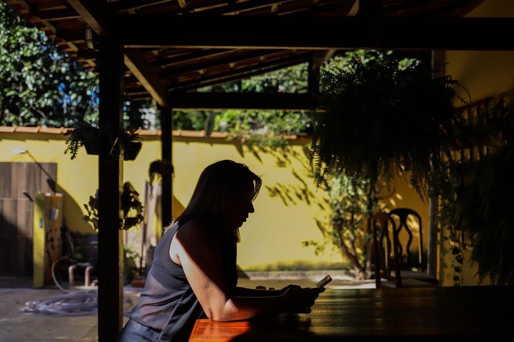 YouTube tro thanh diem tu hop cua nhung ke au dam hinh anh