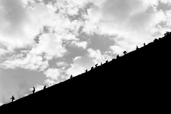 bai thai than o Trung Quoc anh 2