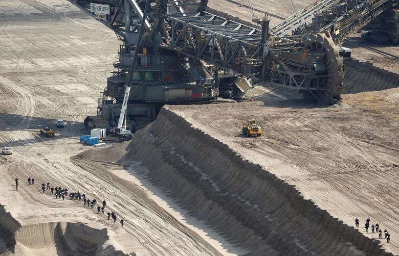 bieu tinh o mo than Duc anh 5