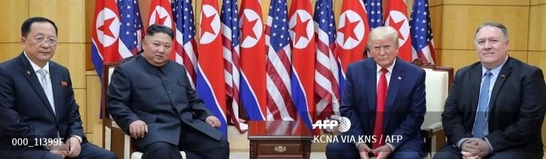 Trump gap Kim Jong Un o DMZ anh 5