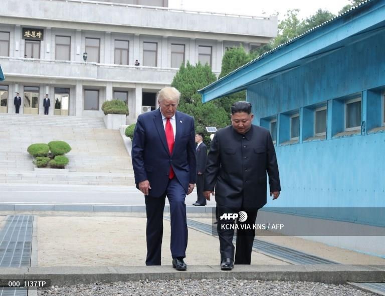 Trump gap Kim Jong Un o DMZ anh 6