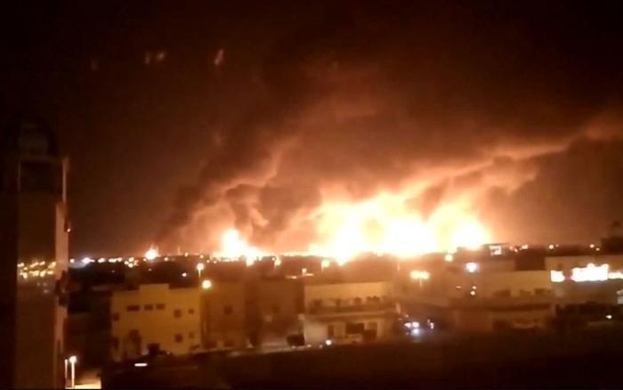 Cuoc tan cong mo dau Saudi thay doi cuc dien doi dau vung Vinh hinh anh